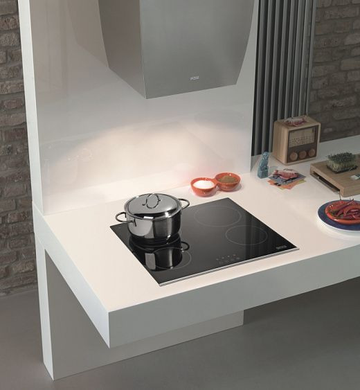 Поверхность FRANKE fhc 604 4c t bp стекло чёрная (108.0280.340) купить с доставкой по Москве и Московской области в интернет-магазине ТехноВегас