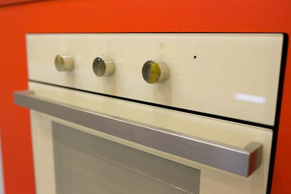 Электрический духовой шкаф MAUNFELD meof.676i (цвет кремовый+бежевое стекло) купить с доставкой по Москве и Московской области в интернет-магазине ТехноВегас