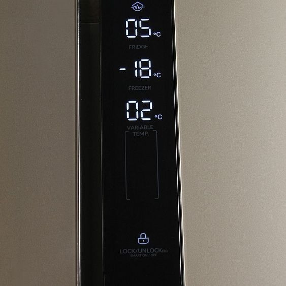 Холодильник HYUNDAI CS5073FV шампань стекло купить с доставкой по Москве и Московской области в интернет-магазине ТехноВегас