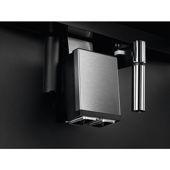 Встраиваемая кофемашина Aeg KKK994500M