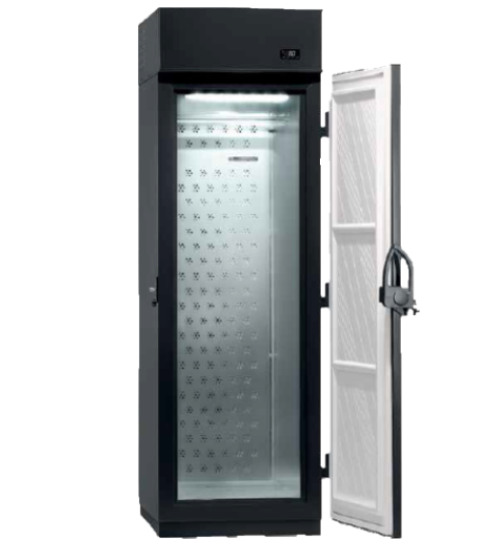 Холодильник для хранения шуб GRAUDE PK 70.0 купить с доставкой по Москве и Московской области в интернет-магазине ТехноВегас