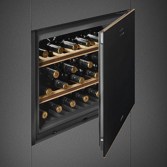 Винный шкаф SMEG CVI621RWNR3