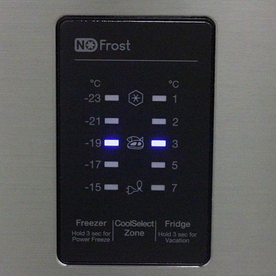 Холодильник Samsung RB30FEJNCSS нержавеющая сталь купить с доставкой по Москве и Московской области в интернет-магазине ТехноВегас