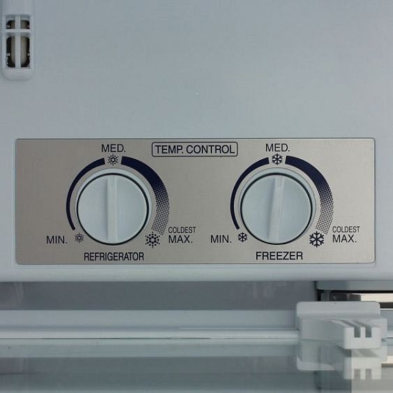 Холодильник SHARP sj-sc59pvbk купить с доставкой по Москве и Московской области в интернет-магазине ТехноВегас