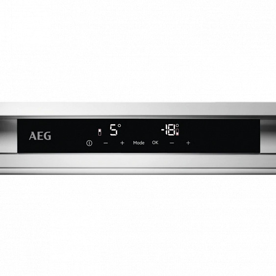 Встраиваемый холодильник AEG SCR 81864 TC купить с доставкой по Москве и Московской области в интернет-магазине ТехноВегас