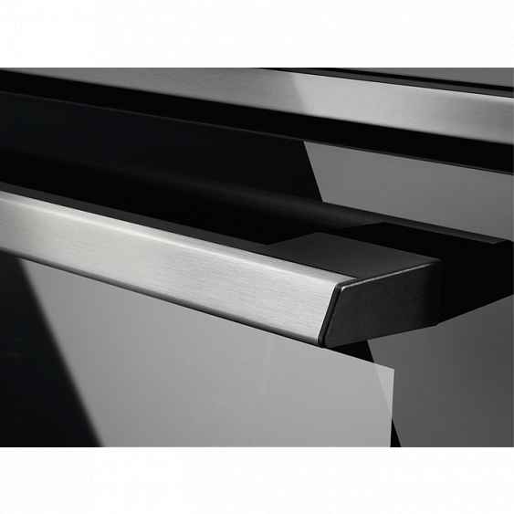 Духовой шкаф  Electrolux OEF5C50X