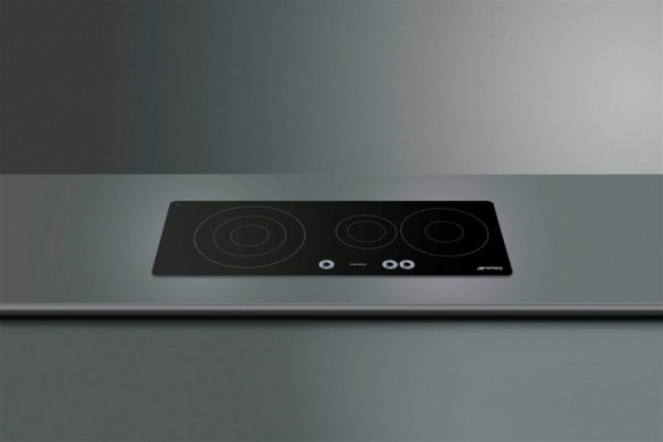 Поверхность SMEG si933d