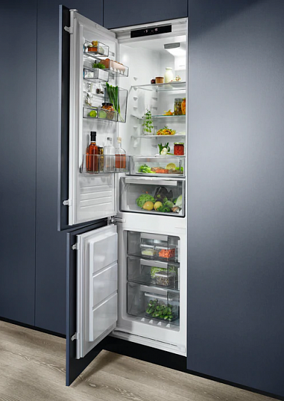 Встраиваемый холодильник Electrolux ENN 3074 EFW