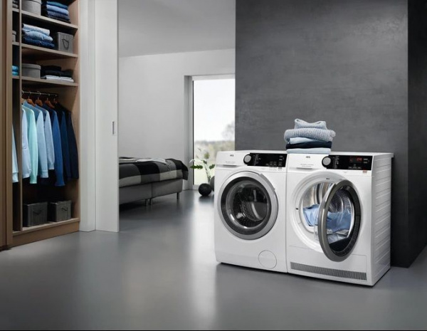 Сушильная машина AEG T8DBE48S