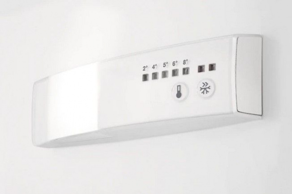 Холодильник AEG SCR 418F3LS