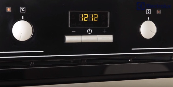 Духовой шкаф ELECTROLUX EZB53430AK купить с доставкой по Москве и Московской области в интернет-магазине ТехноВегас