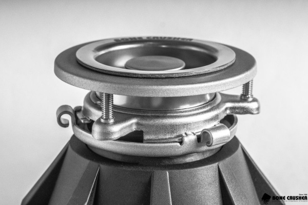 ИЗМЕЛЬЧИТЕЛЬ ПИЩЕВЫХ ОТХОДОВ BONE CRUSHER BC 910 DX купить с доставкой по Москве и Московской области в интернет-магазине ТехноВегас