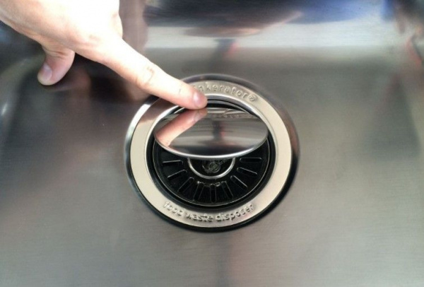 Измельчитель пищевых отходов InSinkErator Evolution 150