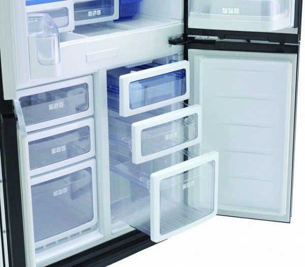 Холодильник Sharp SJ-FS820VBK черный купить с доставкой по Москве и Московской области в интернет-магазине ТехноВегас