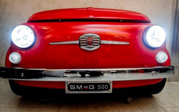 Однокамерный холодильник высотой свыше 80см SMEG smeg500r купить с доставкой по Москве и Московской области в интернет-магазине ТехноВегас