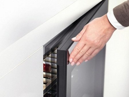 Винный шкаф MIELE KWT6322UG купить с доставкой по Москве и Московской области в интернет-магазине ТехноВегас
