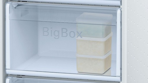 Холодильник BOSCH KGN 39NK13