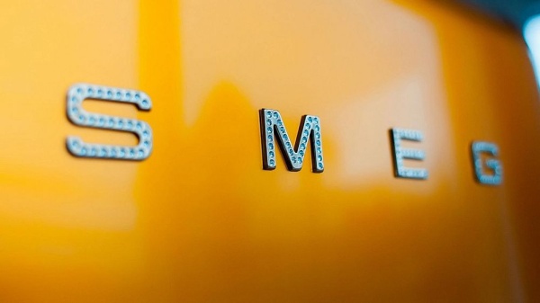 Холодильник SMEG fab30lo1 купить с доставкой по Москве и Московской области в интернет-магазине ТехноВегас