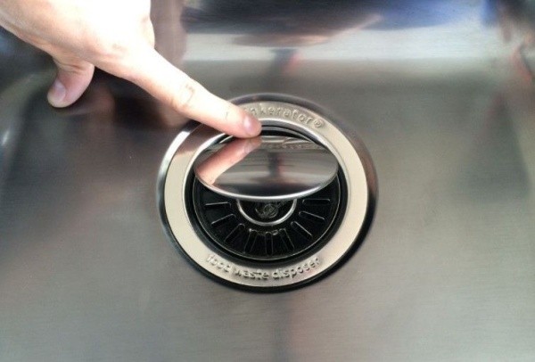 Измельчитель пищевых отходов InSinkErator Evolution 150 купить с доставкой по Москве и Московской области в интернет-магазине ТехноВегас