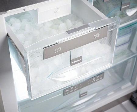 Холодильник Miele KFN 14947 купить с доставкой по Москве и Московской области в интернет-магазине ТехноВегас