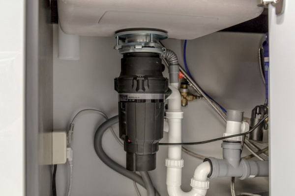 ИЗМЕЛЬЧИТЕЛЬ ПИЩЕВЫХ ОТХОДОВ BONE CRUSHER BC 910 SLIM LINE