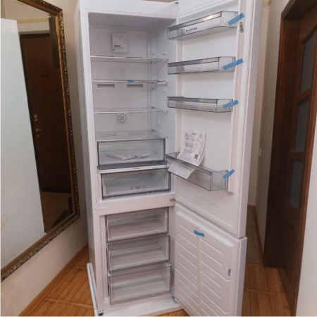 Холодильник SCHAUB LORENZ SLU S379W4E купить с доставкой по Москве и Московской области в интернет-магазине ТехноВегас