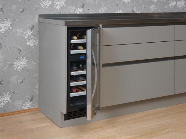 Винный шкаф DOMETIC S17G купить с доставкой по Москве и Московской области в интернет-магазине ТехноВегас