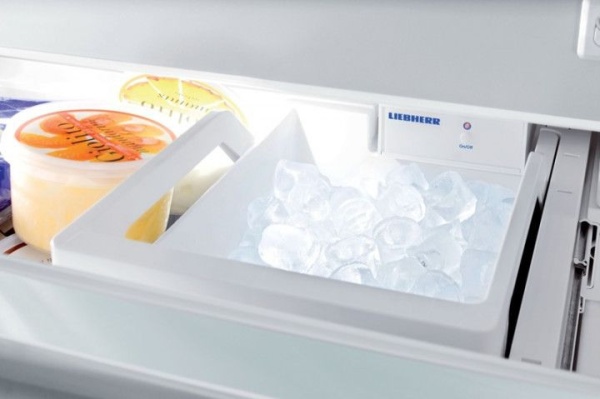 Холодильник LIEBHERR CBNes 6256 купить с доставкой по Москве и Московской области в интернет-магазине ТехноВегас