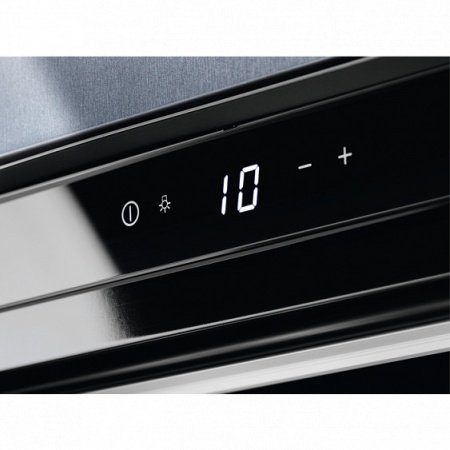 Встраиваемый винный шкаф Electrolux KBW5X купить с доставкой по Москве и Московской области в интернет-магазине ТехноВегас