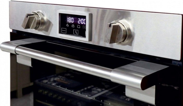 Встраиваемый электрический духовой шкаф Kaiser EH 6337