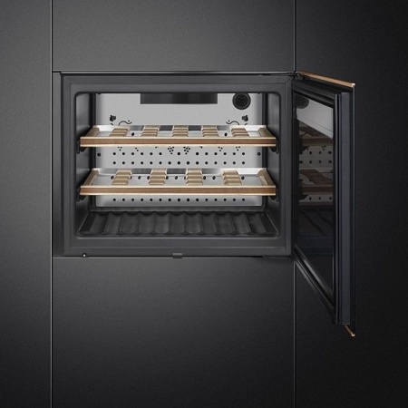 Винный шкаф SMEG CVI621RWNR3 купить с доставкой по Москве и Московской области в интернет-магазине ТехноВегас