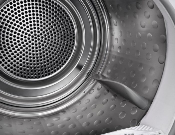 Сушильная машина AEG T8DBE68SC